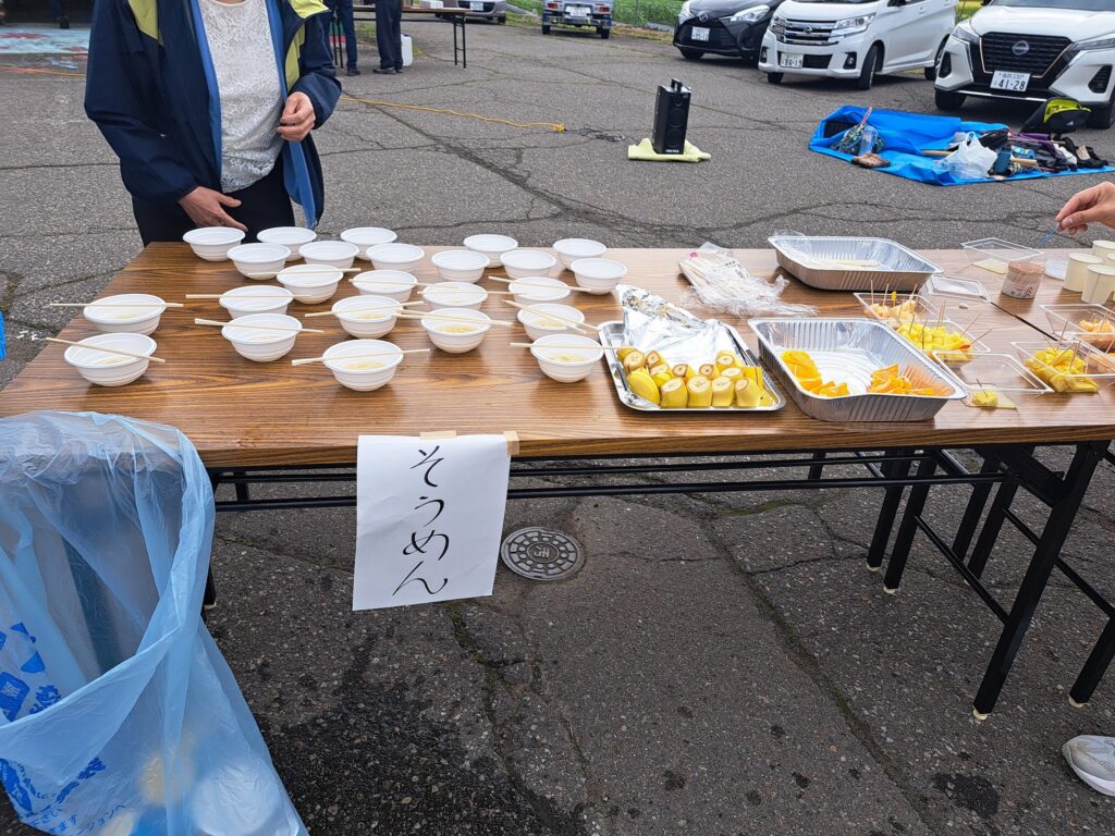 Food at a food station