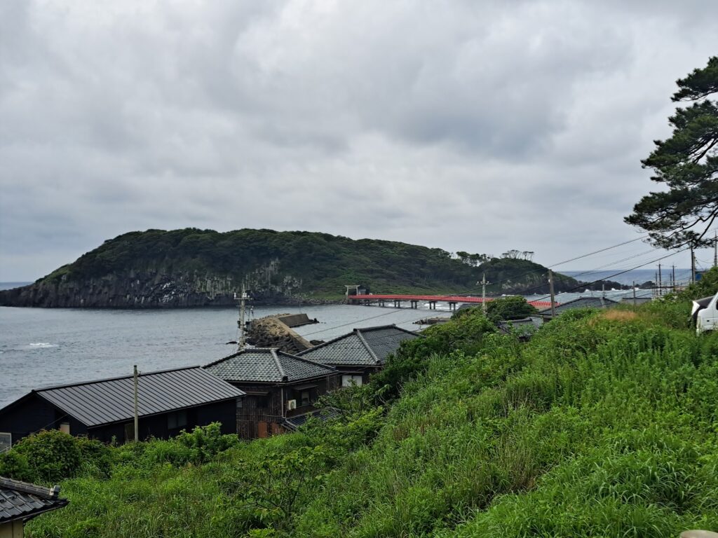 Tojinbo, bridge and island